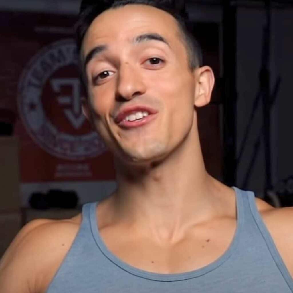 Tibo InShape : il répond aux accusations d’homophobie et de racisme qui le visent