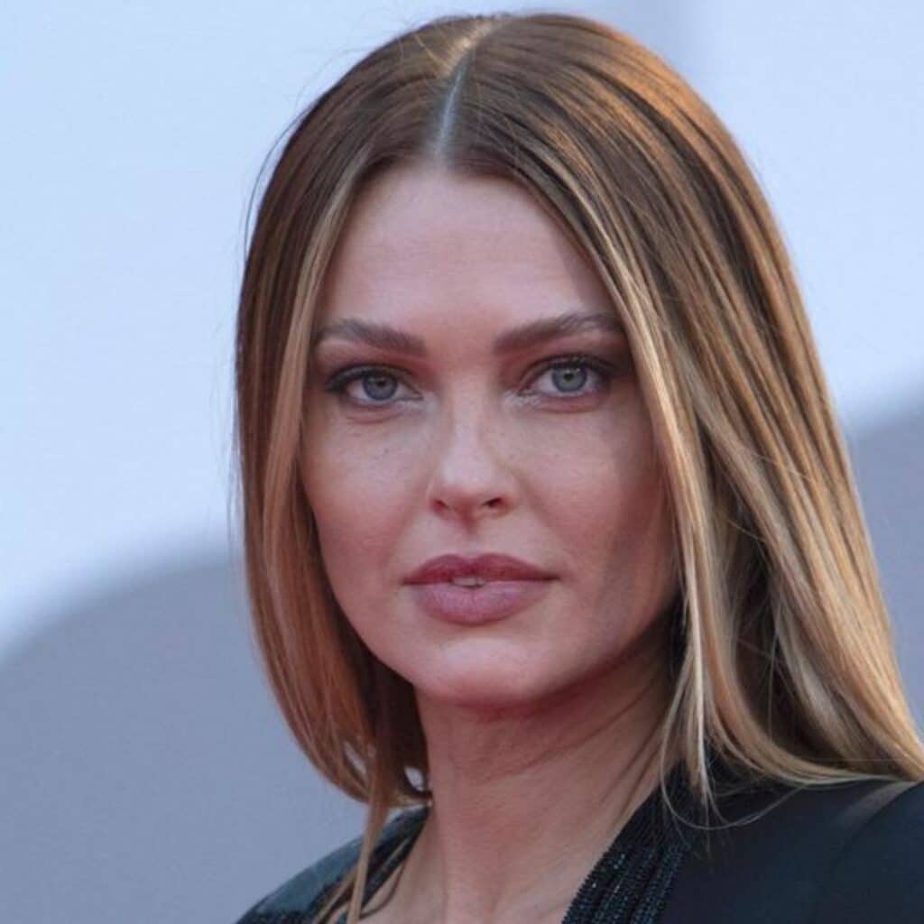 Caroline Receveur : elle revient sur sa 1ère chimiothérapie endurée dans le plus grand des secrets