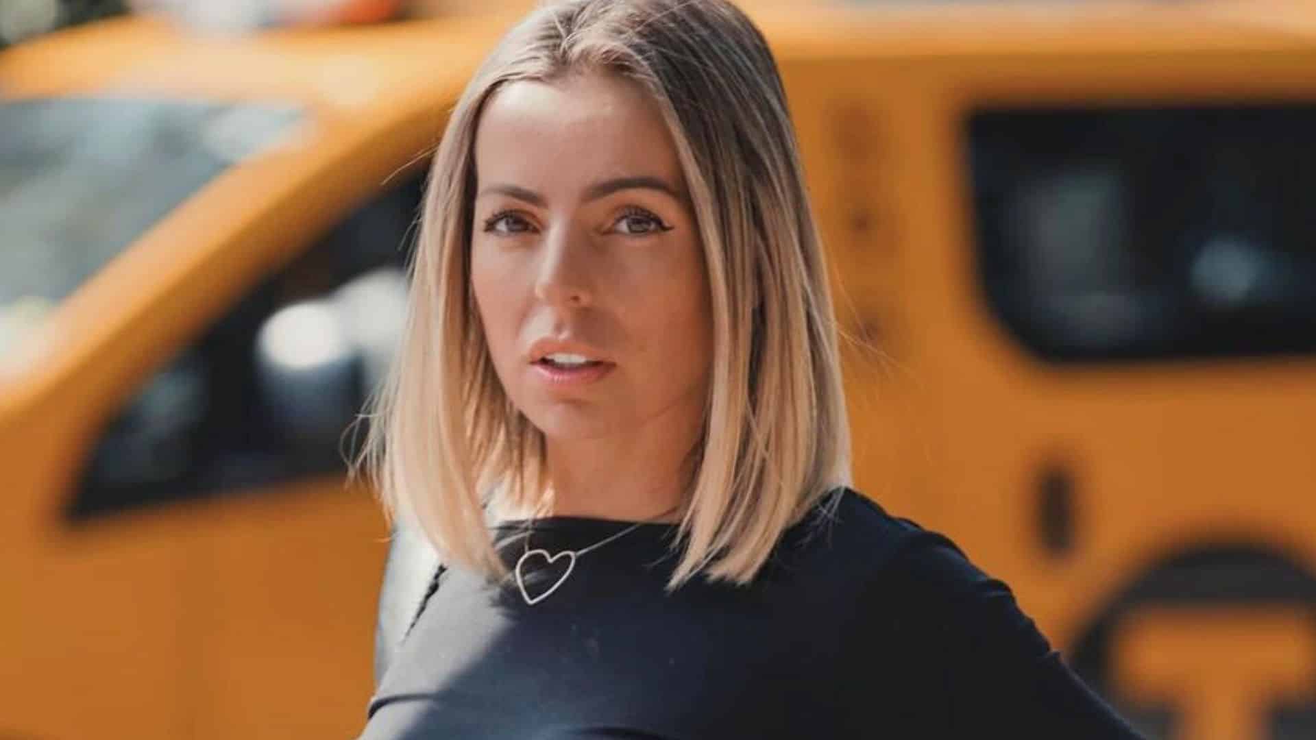 Hillary : sur le point de quitter Dubaï avec sa famille ? Elle se confie sur leur prochain départ