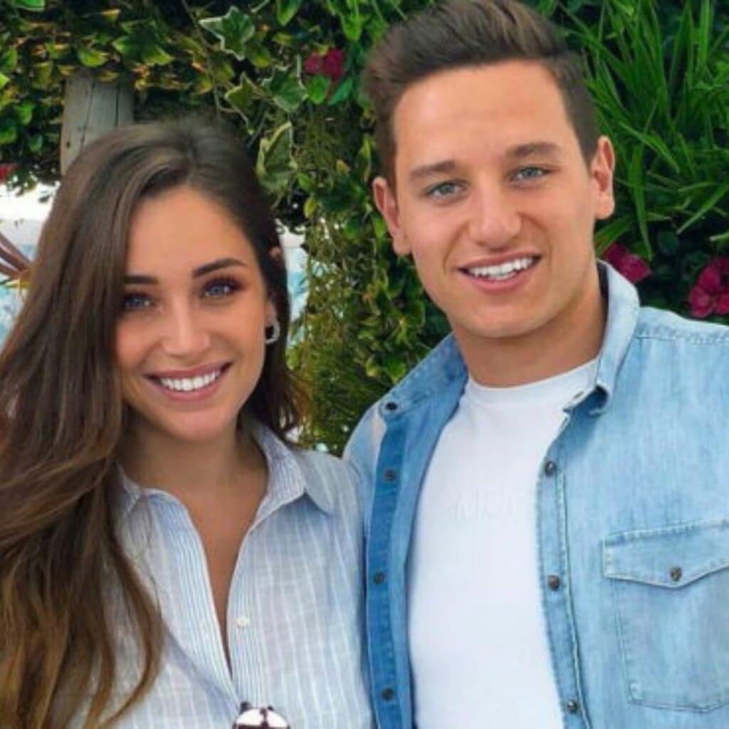 Florian Thauvin et Charlotte Pirroni : le couple attend leur 2ème enfant et montre le ventre arrondi de la maman