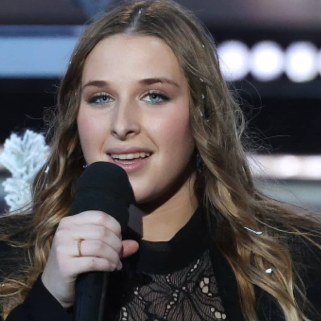 Héléna (Star Academy) : elle dévoile non pas un mais deux nouveaux titres pour cet été