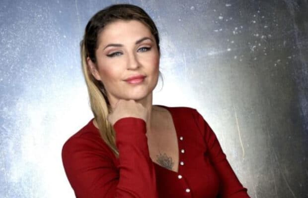 Amandine Pellissard : la maîtresse de sa fille porte plainte, on vous explique
