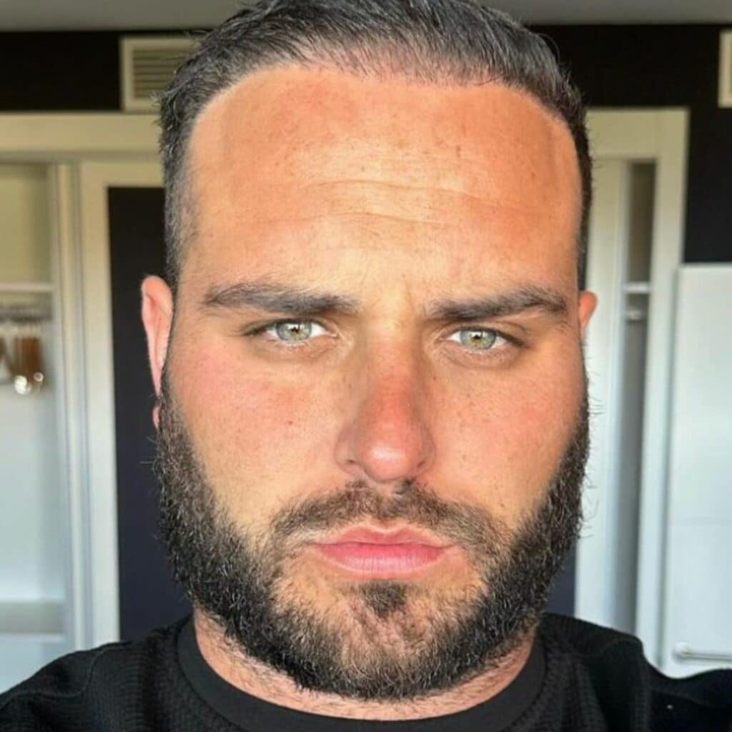 Nikola Lozina : en couple depuis le tournage des Apprentis Champions, il officialise avec sa chérie
