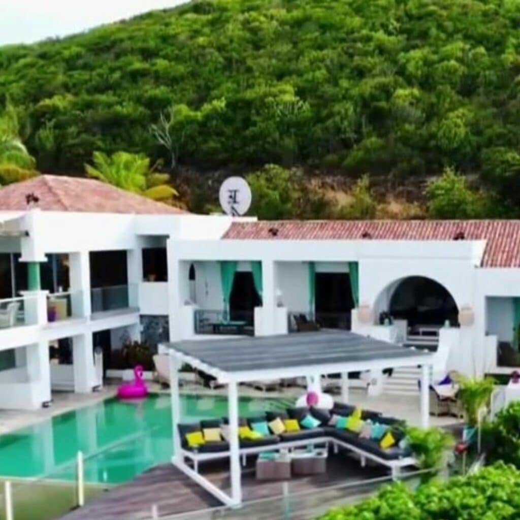 La Villa des coeurs brisés : des images du tournage ont fuité
