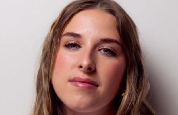 Héléna Bailly (Star Academy) : "détruite" une fan de la chanteuse règle ses comptes