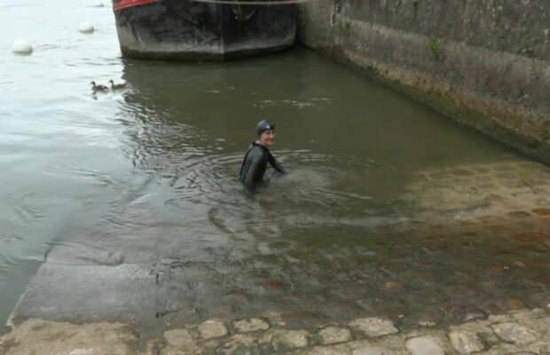JO de Paris 2024 : le plongeon de la ministre des Sports fait trembler la Toile