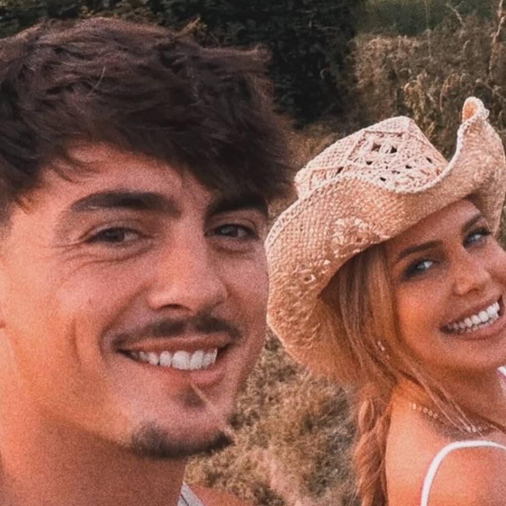 Adixia : mariée à Simon Feraud, elle prend la parole