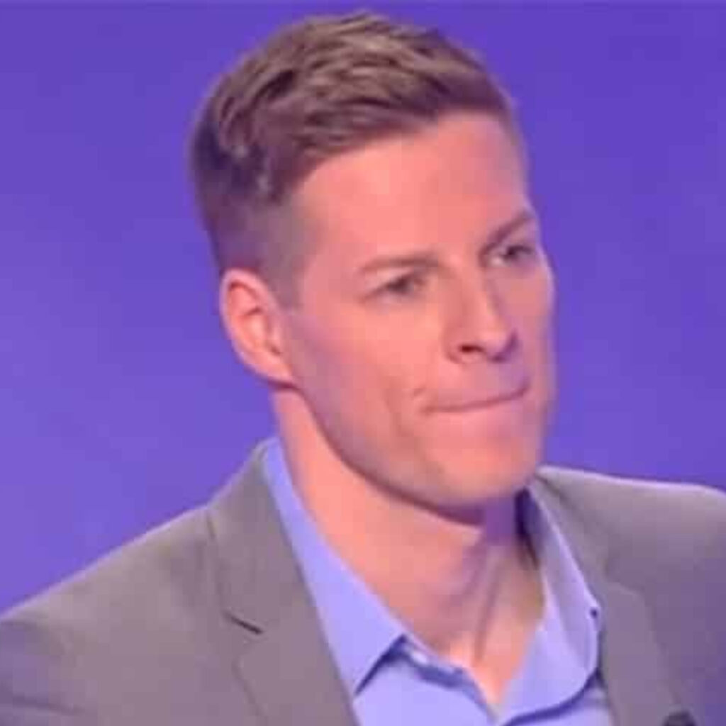 Matthieu Delormeau : au plus mal depuis son départ de TPMP ? Un proche raconte