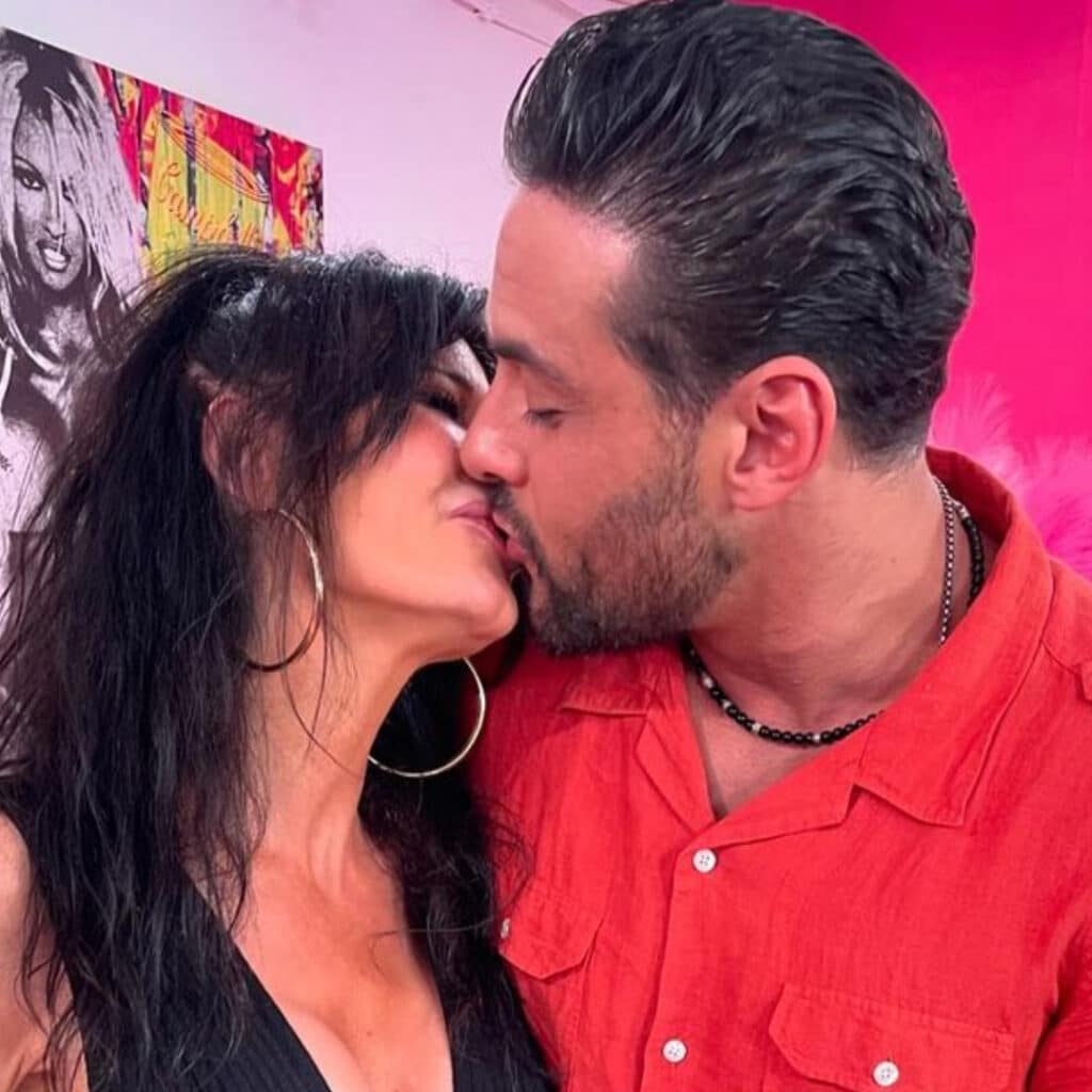 Nathalie Andréani : à 53 ans, elle annonce être enceinte de Gabano et montre son ventre arrondi