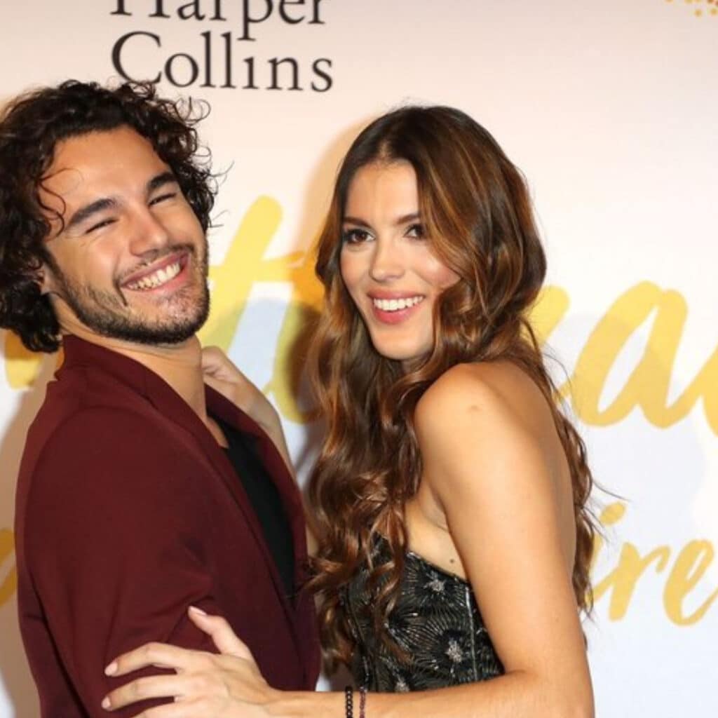 Iris Mittenaere : son ex Anthony Colette lui envoie un pique