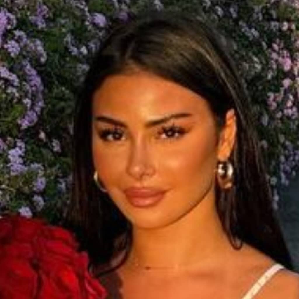 Maeva Ghennam : célibataire et humiliée par son chéri, elle sort du silence