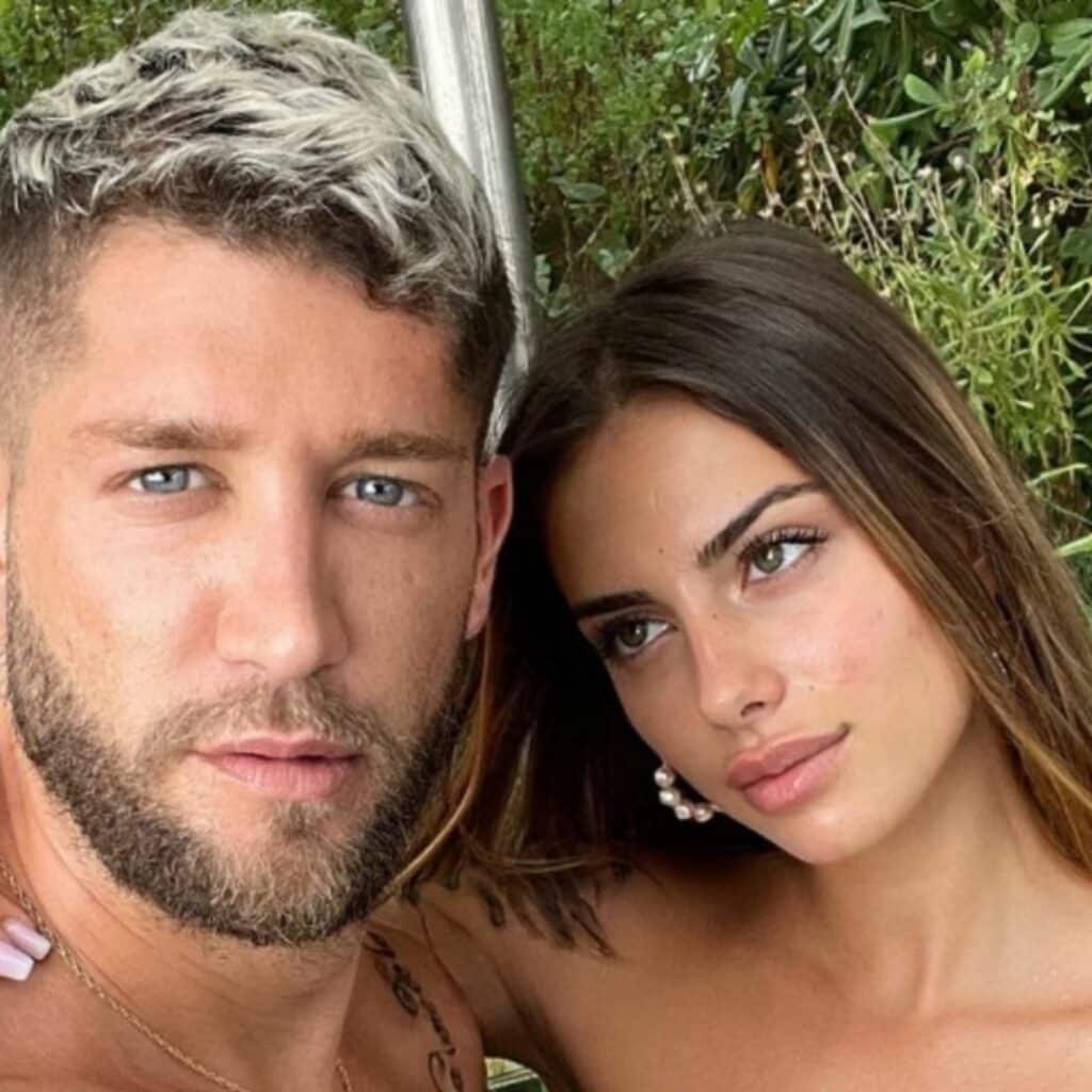 Giuseppa et Paga : ils montrent le visage de leur fille Adrianna pour la première fois
