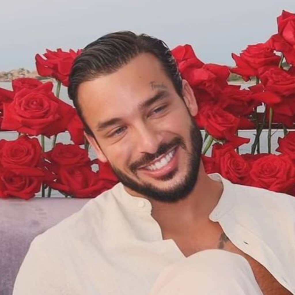 Laurent Correia : il publie une étrange vidéo après le décès de son père