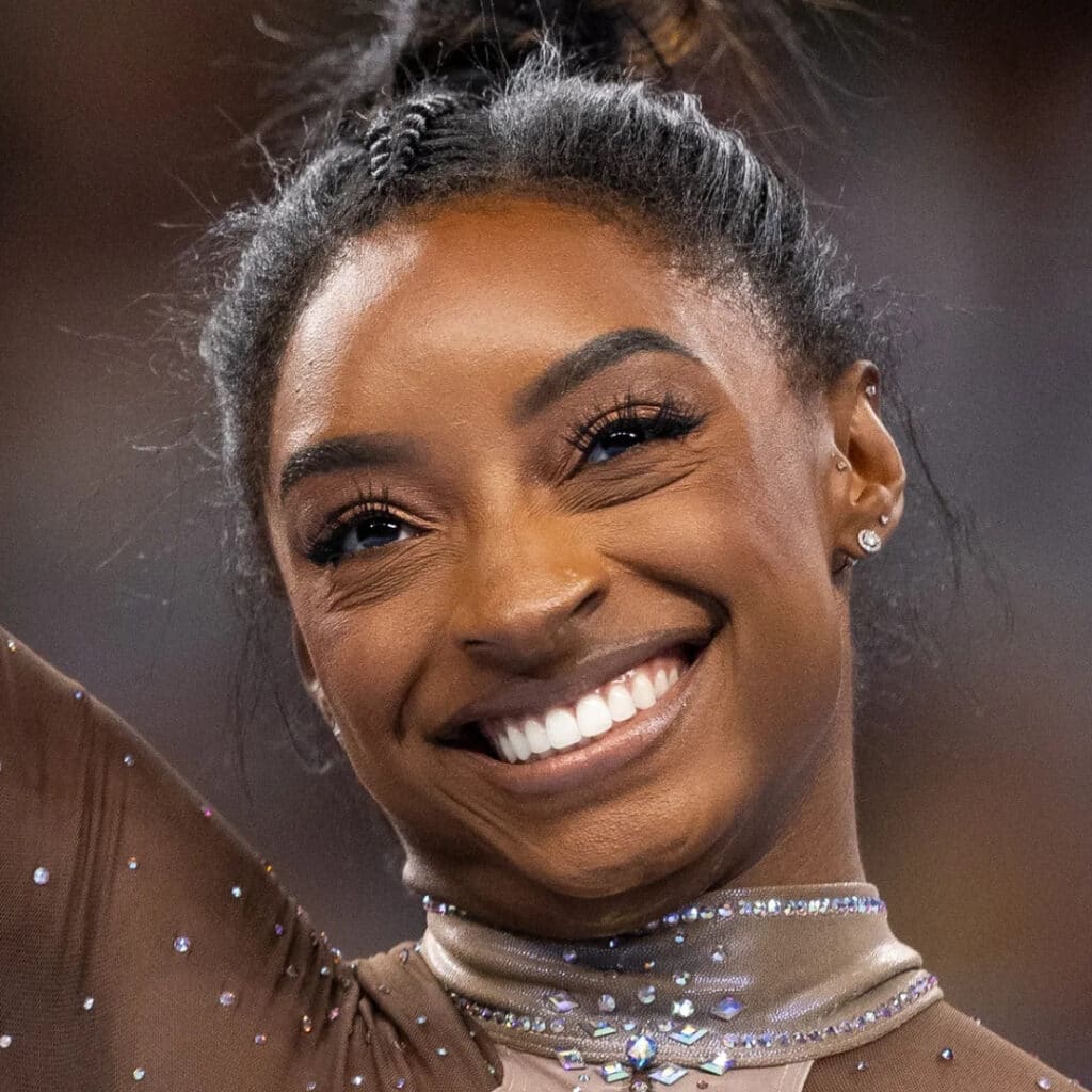 Simone Biles : une boîte de nuit parisienne tente d'arnaquer la gymnaste après les JO, elle réagit