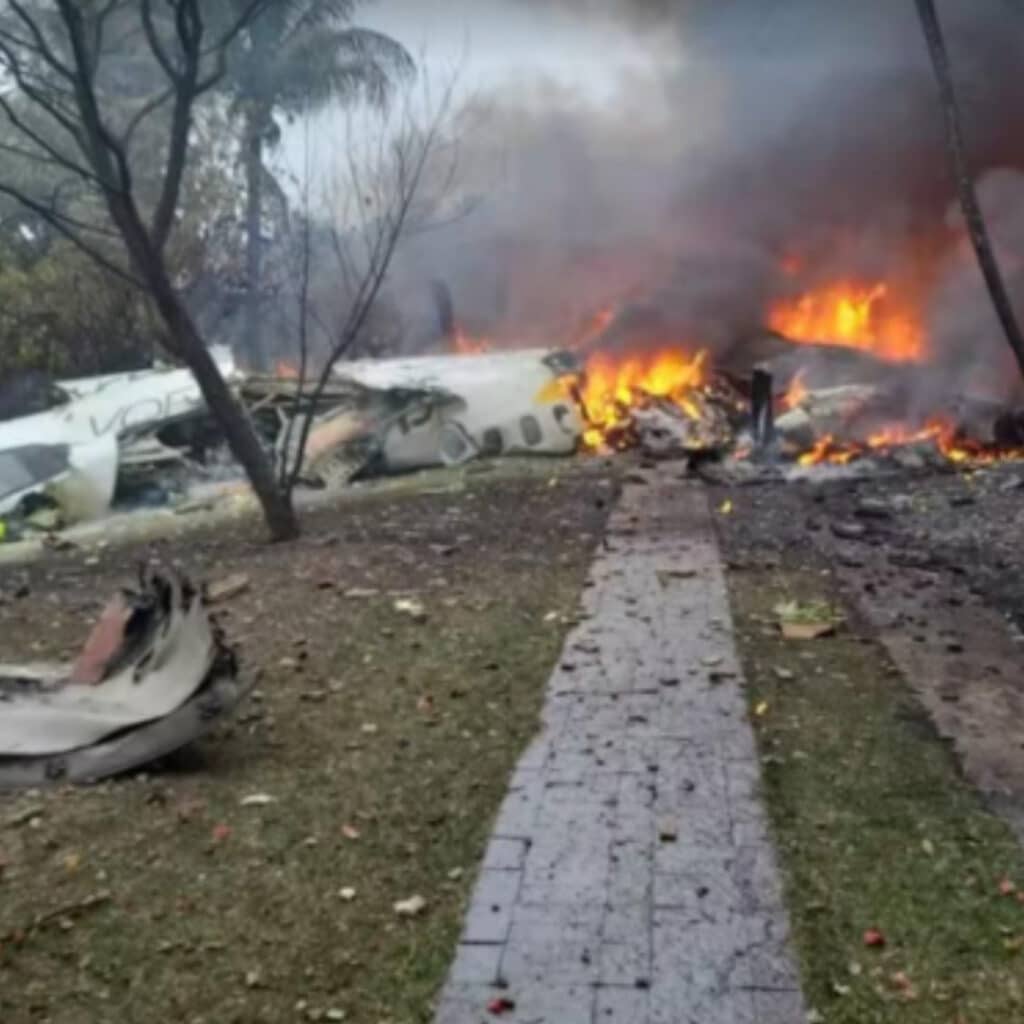 Brésil : un avion de ligne s’écrase à São Paulo, ce que l’on sait
