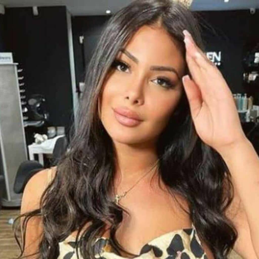 Maeva Ghennam : elle décide d’agir après que son domicile ait été la cible de tirs