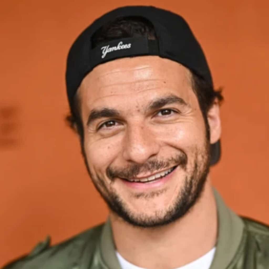 Amir revient avec émotion sur le décès de sa maman