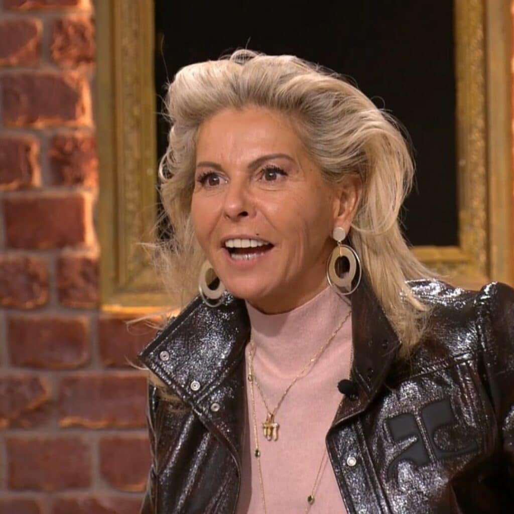 Caroline Margeridon : contactée par la police à cause de son comportement sur les réseaux sociaux