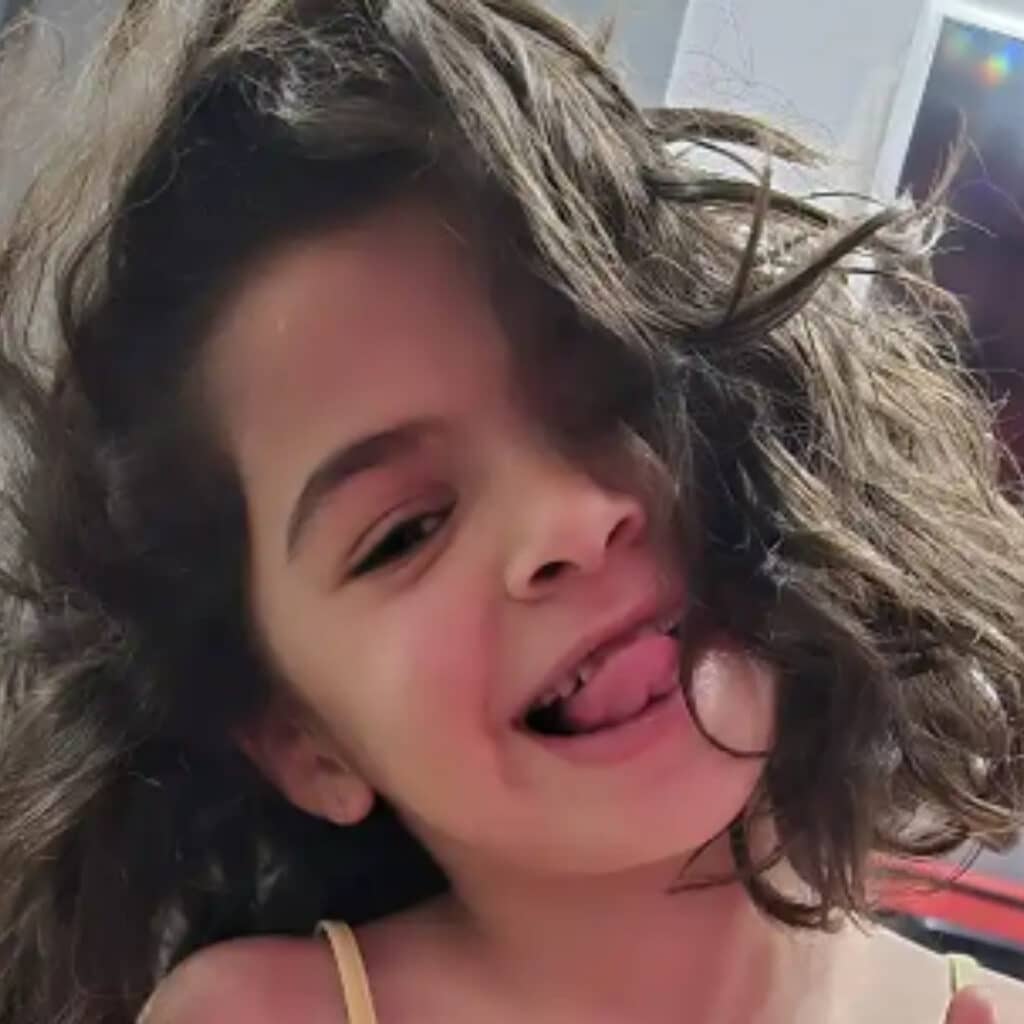 Kamilya : la mère du motard impliqué dans l'accident s'en prend au père de la petite fille