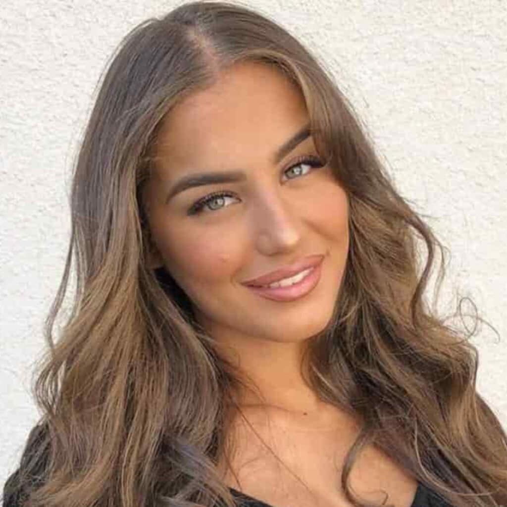 Kamila : elle se montre à l’âge de 15 ans, les internautes ne la reconnaissent pas