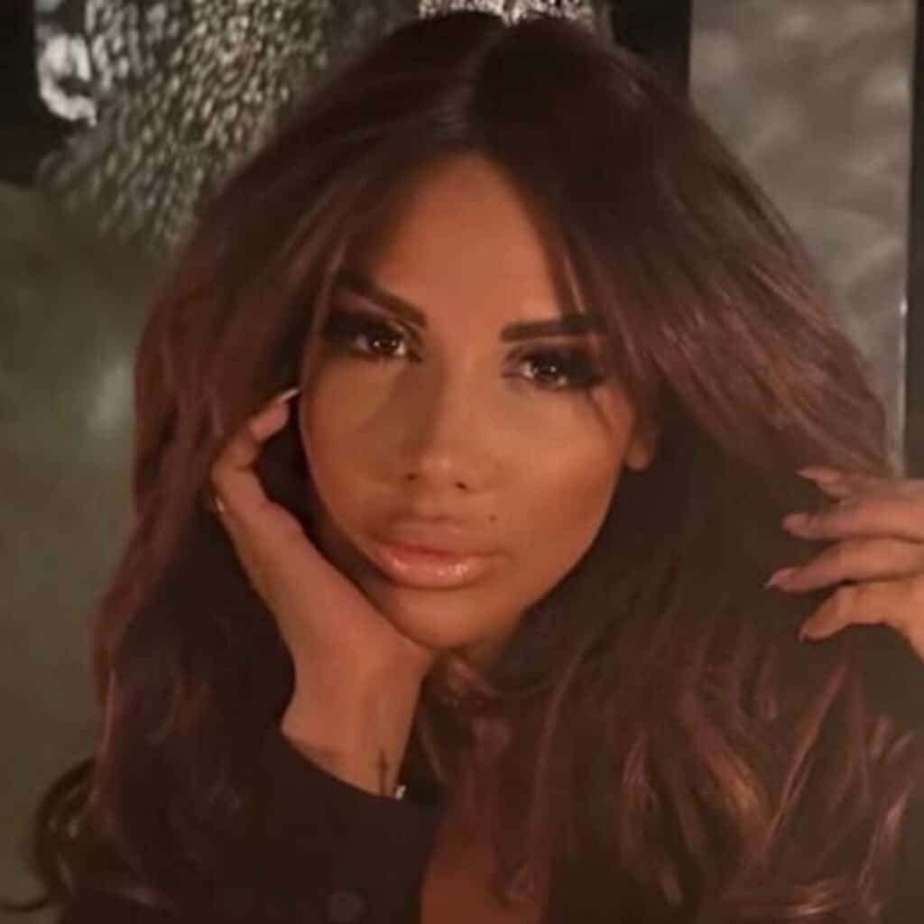 Laura Lempika : de nouveau en couple et enceinte ?