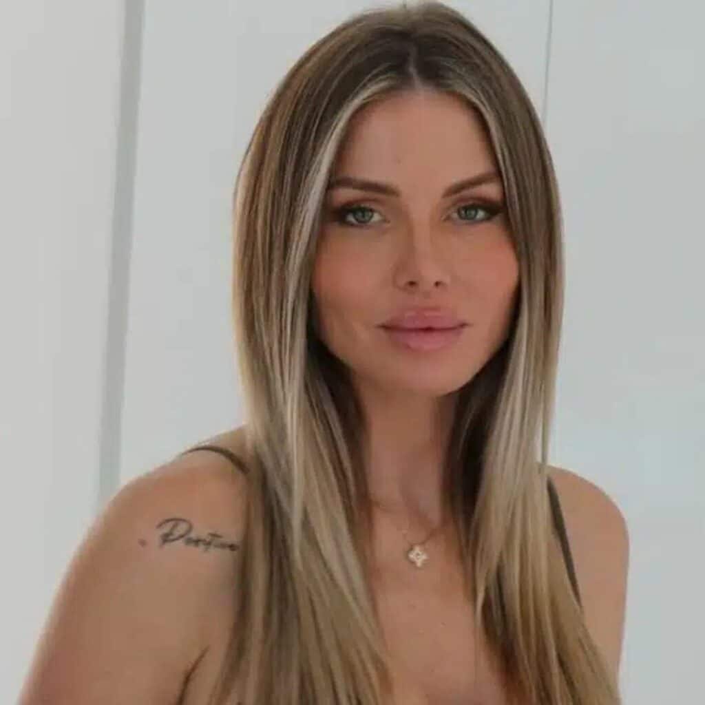 Jessica Thivenin : elle se filme au réveil et devient la risée des internautes