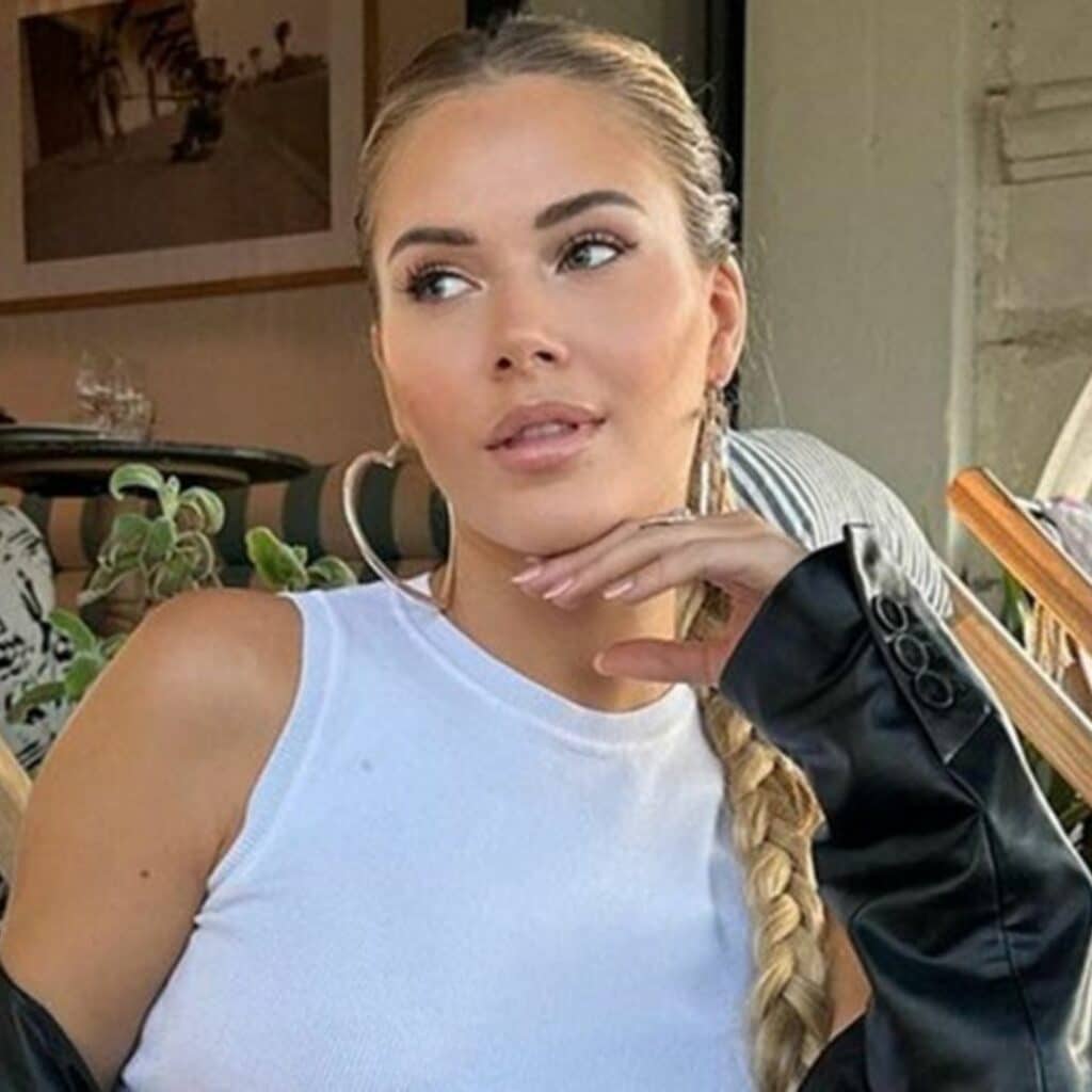 Cassandra Jullia : elle réalise un maquillage d'Halloween et devient la risée des internautes