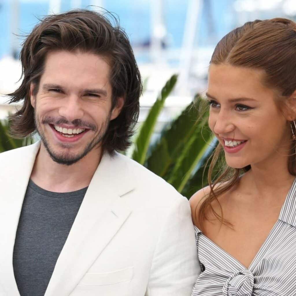 Adèle Exarchopoulos et François Civil en couple : le comédien pris de court par une question privée