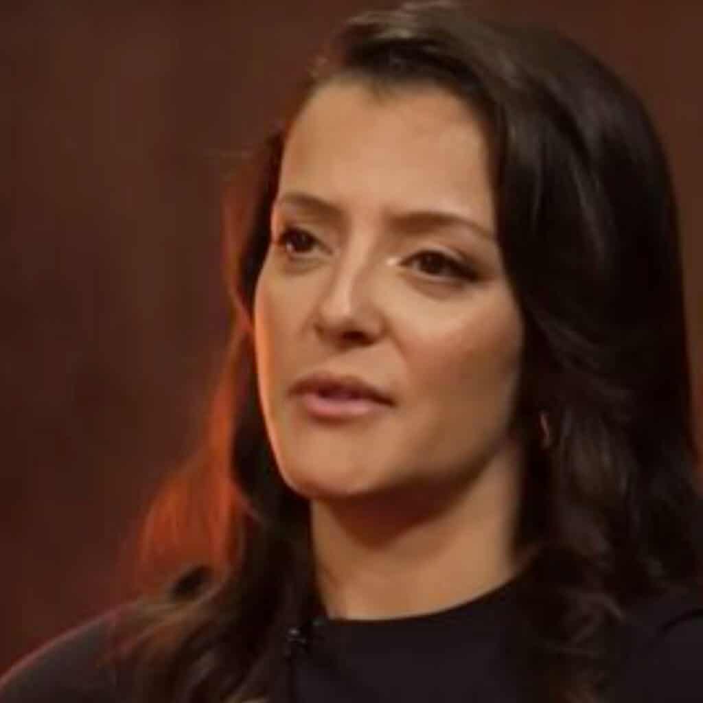 "J’étais un peu jaune" : attristée, Camille Lellouche se remémore ses problèmes d'alcool