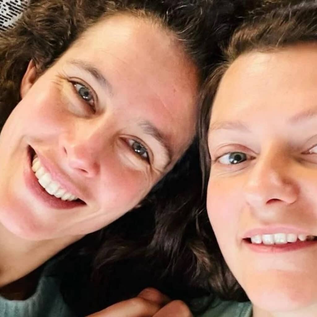 Clémence Castel (Koh-Lanta) : bientôt des enfants avec sa compagne Marie ? Elle répond