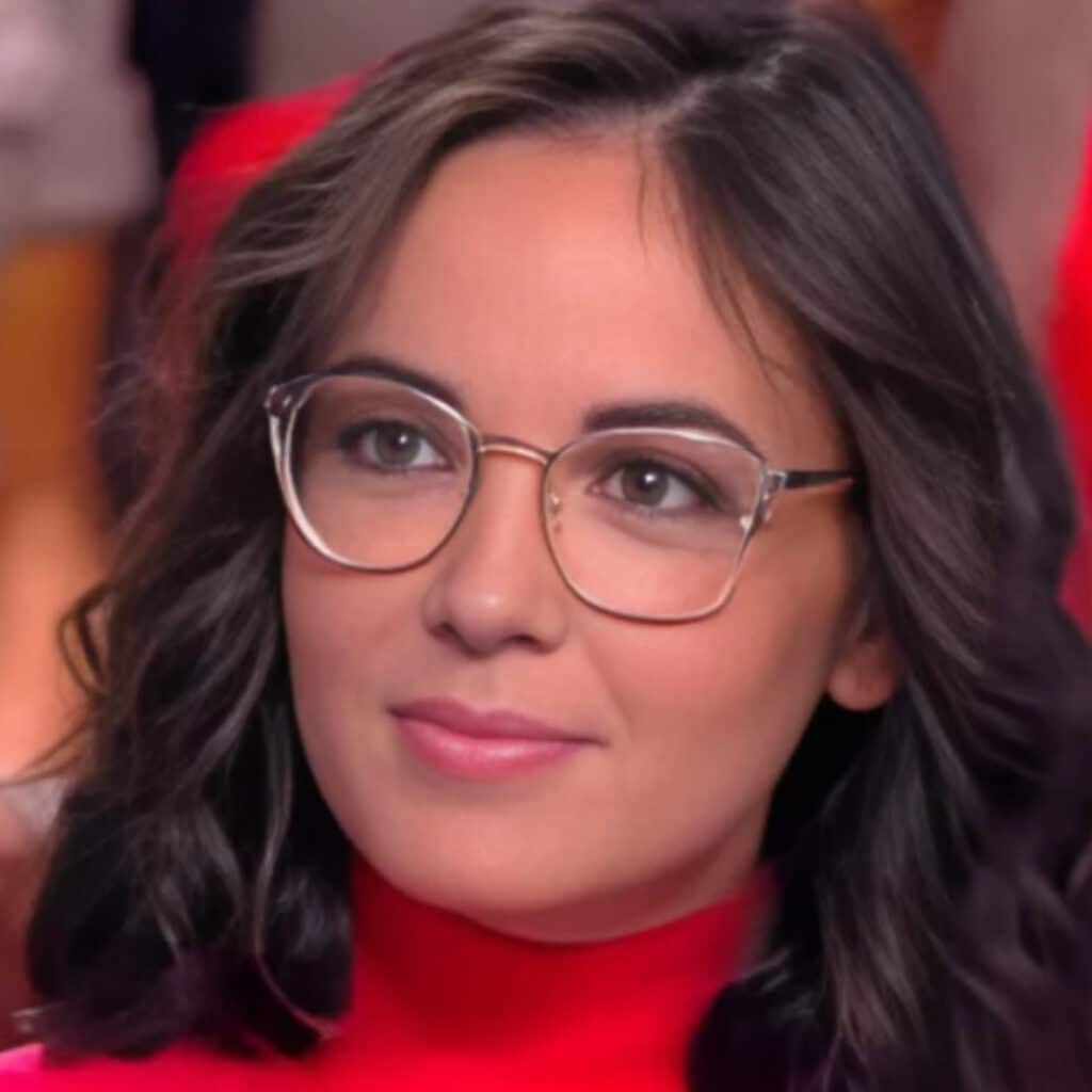 Agathe Auproux : l'ancienne chroniqueuse de TPMP annonce son mariage