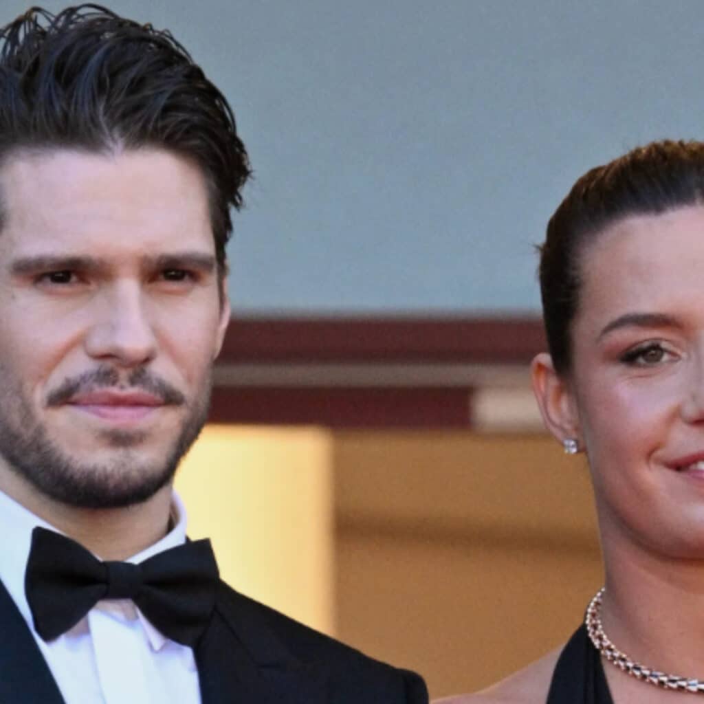 Adèle Exarchopoulos : elle officialise son couple avec François Civil