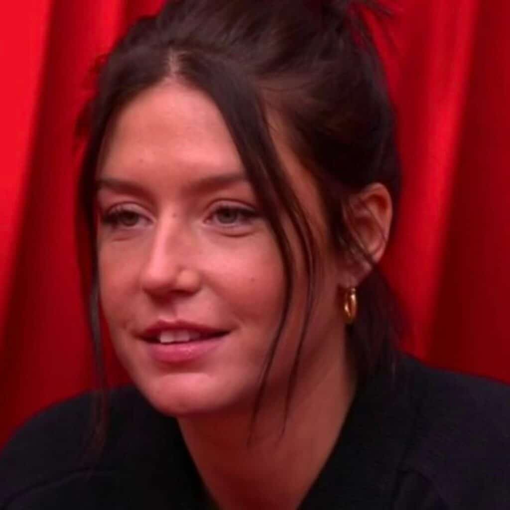 Star Academy : invitée au château, Adèle Excarchopoulos interroge les élèves sur leurs romances