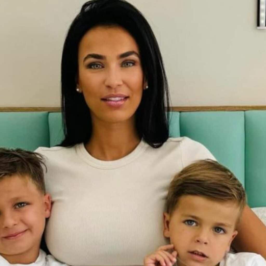 Julie Ricci : elle se sépare de ses enfants et explique pourquoi