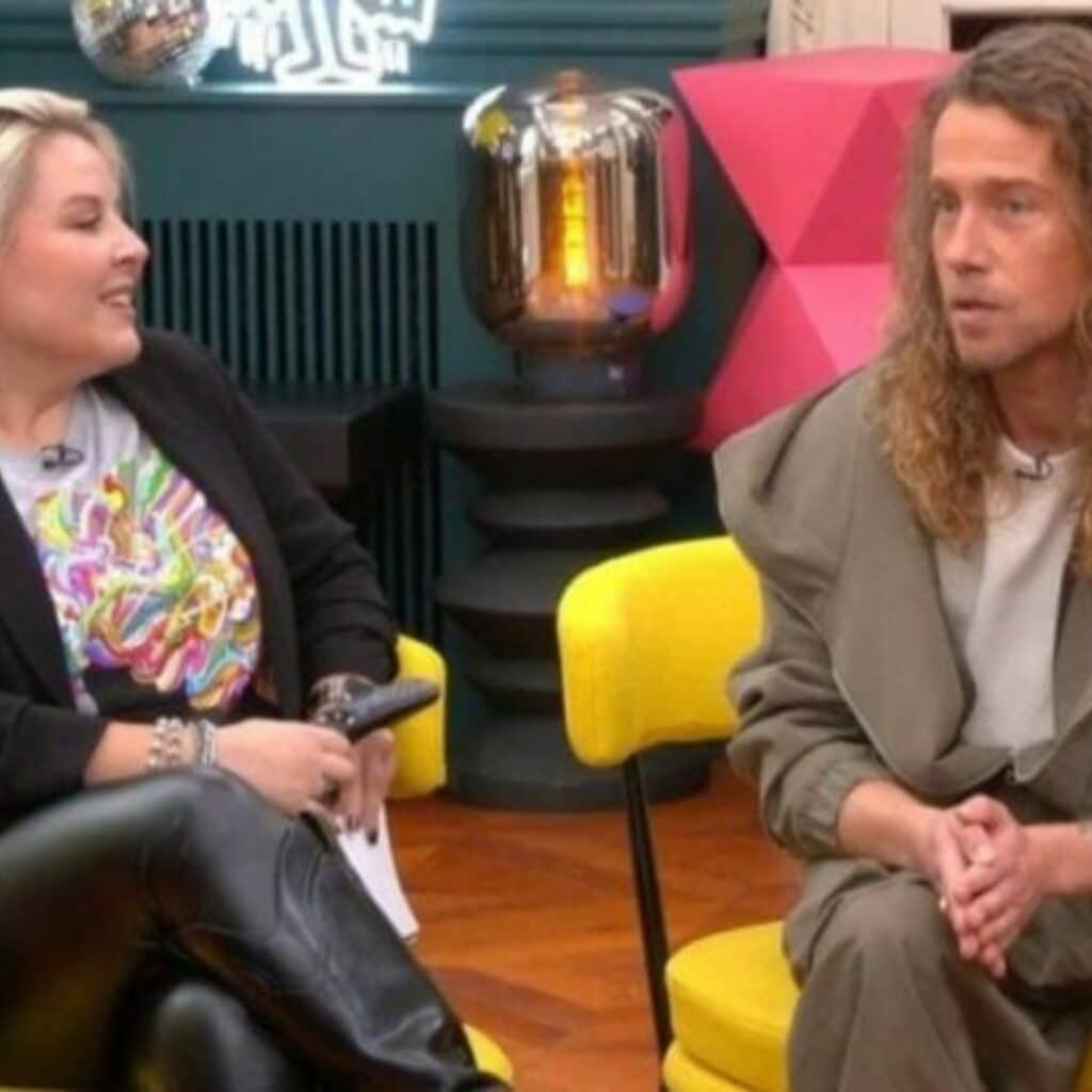 Star Academy : Julien Doré assiste au débriefing de Marlène Schaff, les internautes réagissent 