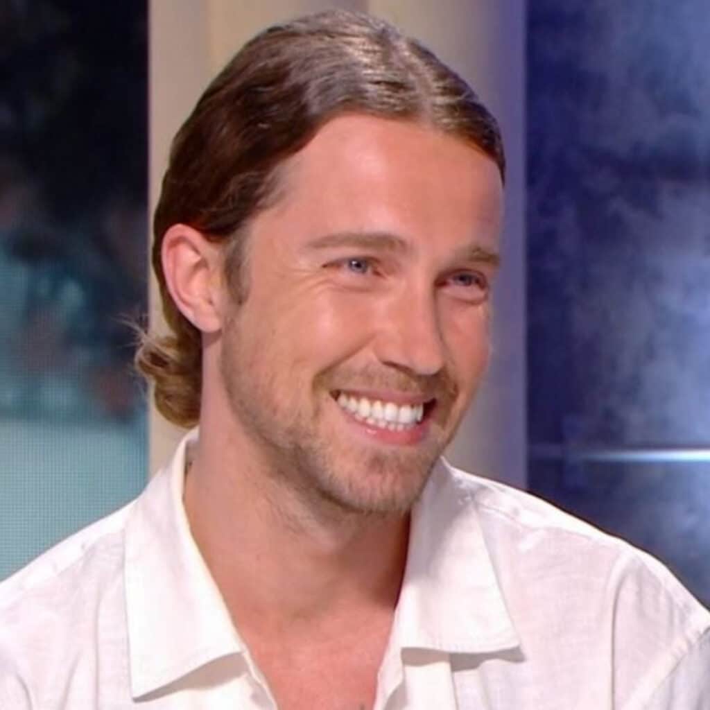 Julien Doré : jeune papa, il aborde les différentes craintes concernant son fils
