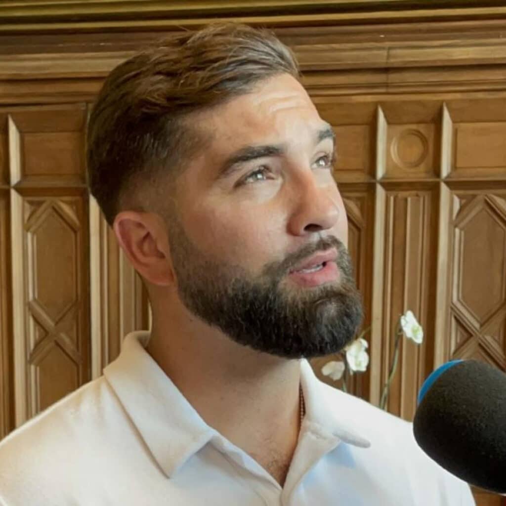Affaire Kendji : le chanteur revient sur son accident avec émotion