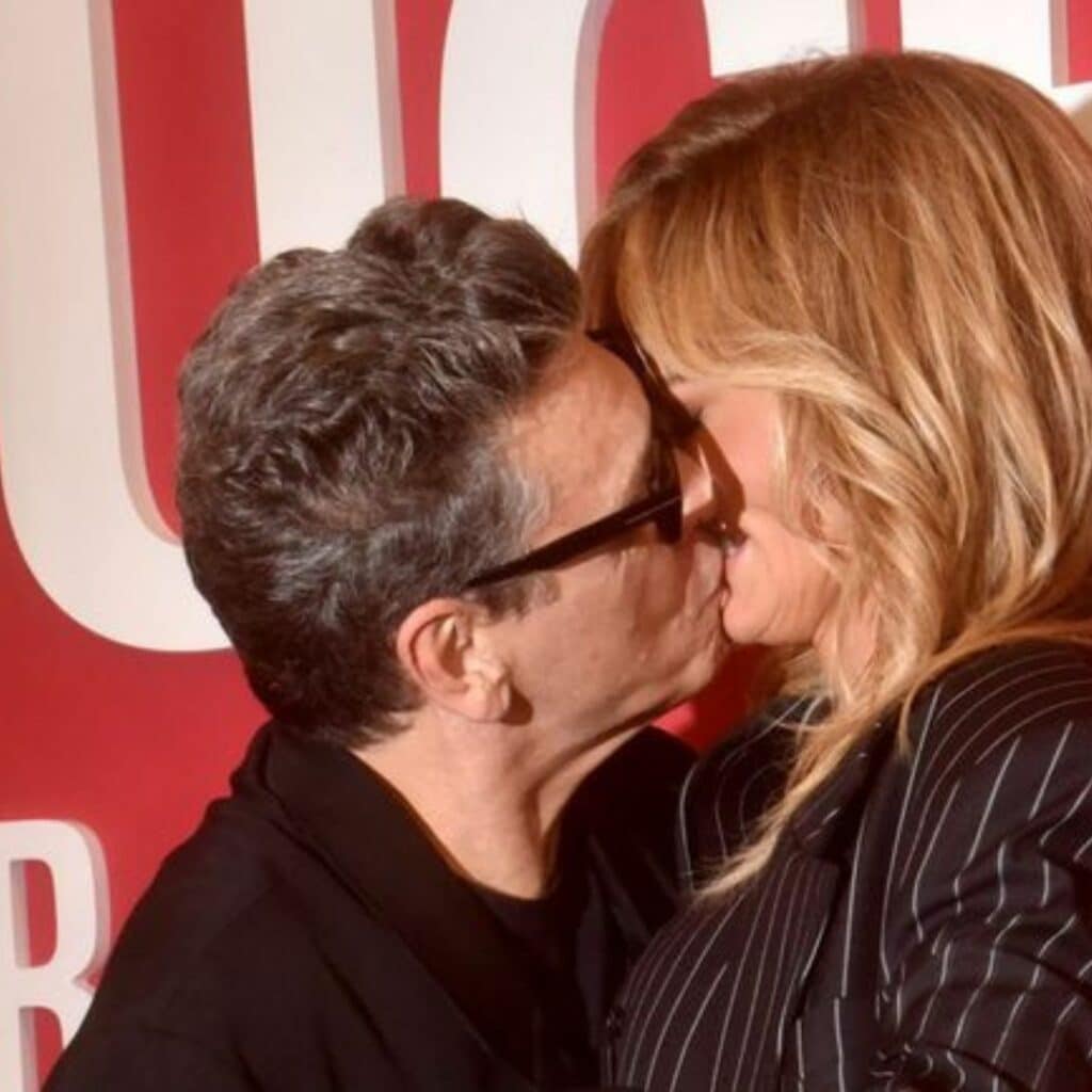 Adriana Karembeu et Marc Lavoine s’embrassent en public : un proche de Christian Karembeu n’apprécie pas 