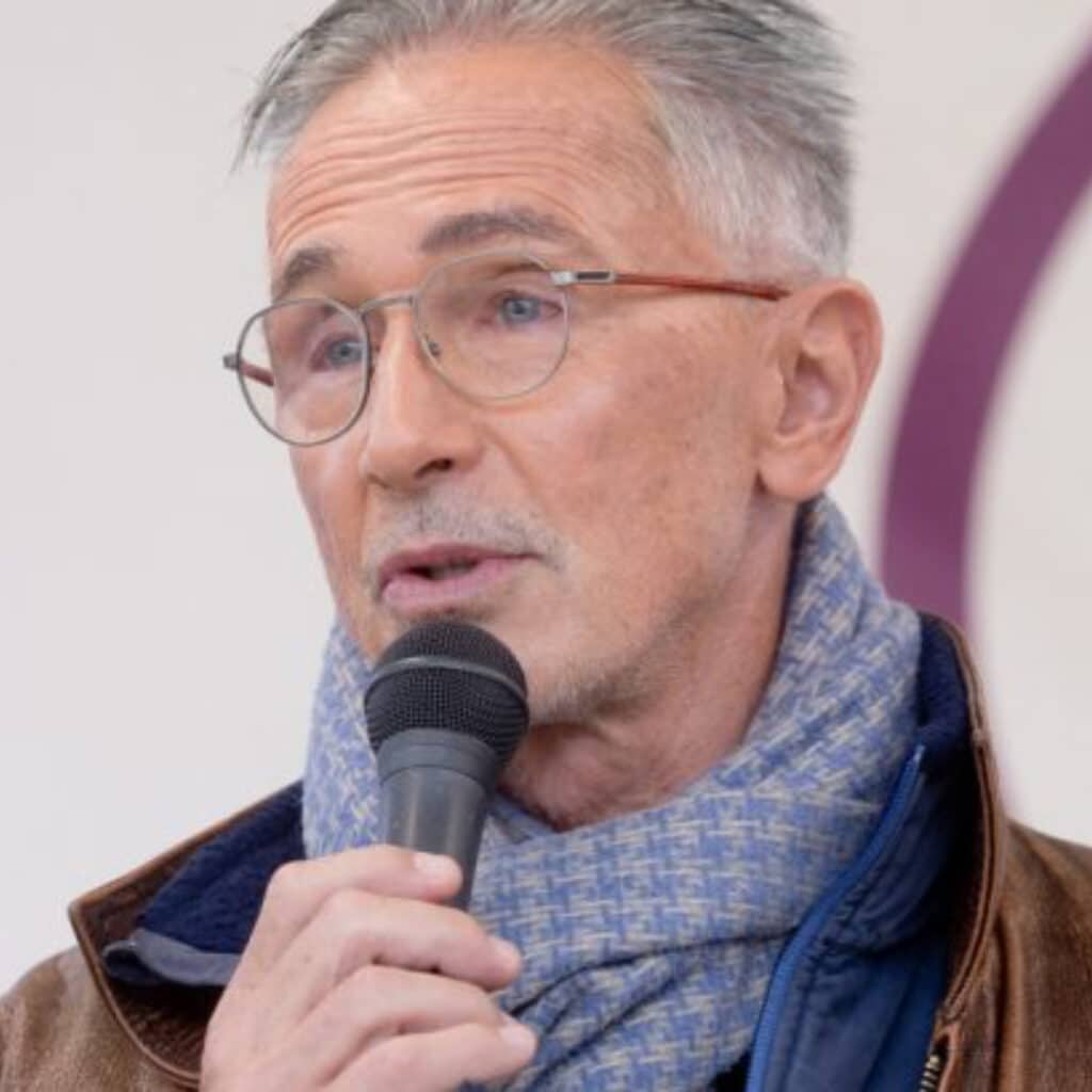 Thierry Lhermitte : il aborde la profonde dépression qu'il a traversée après une rupture amoureuse