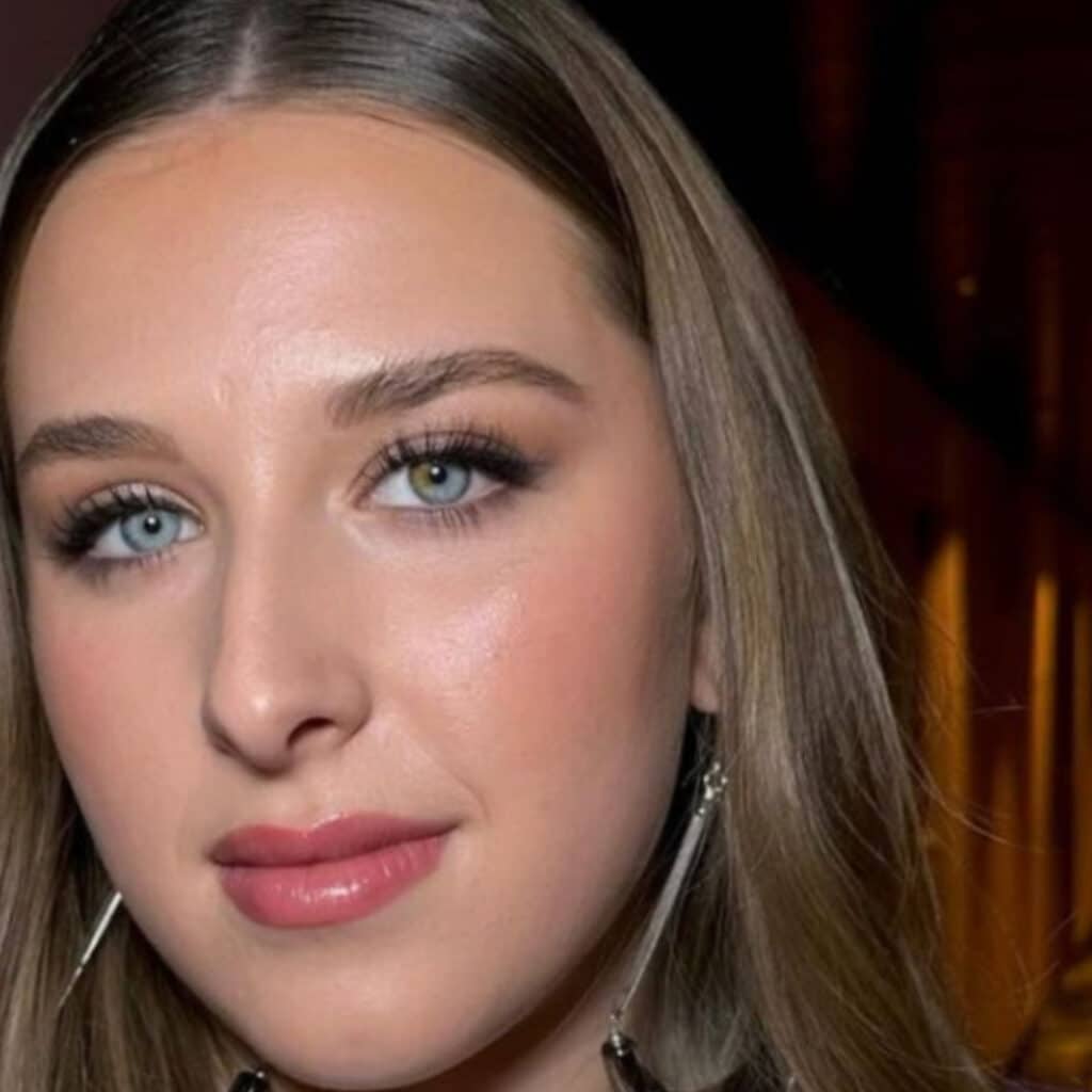 Héléna Bailly : elle se confie sur la relation qui a inspiré son titre Mauvais Garçon