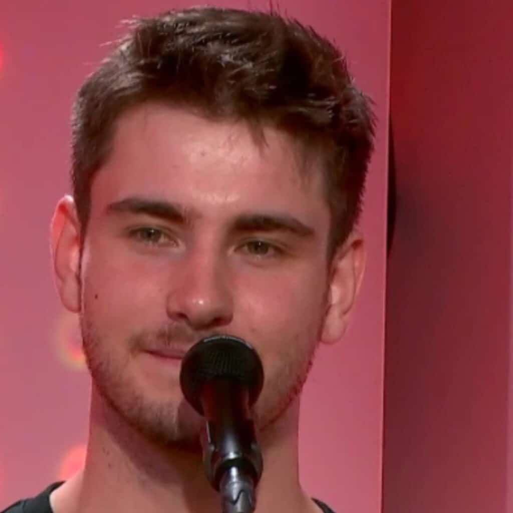 Julien Lieb (Star Academy) : sa carrière compromise à cause de ses fans, il fait une mise au point