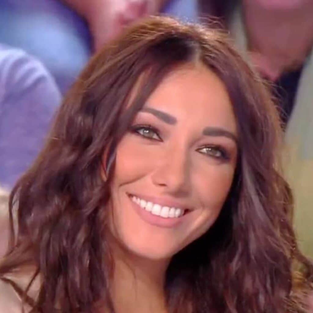 Delphine Wespiser : en tenue d’Eve pour la bonne cause, ça ne plaît pas à tout le monde