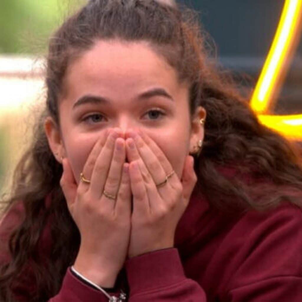 "Le karma est tellement puissant" : Julie (Star Academy) éliminée aux portes de la tournée, les internautes s’emballent
