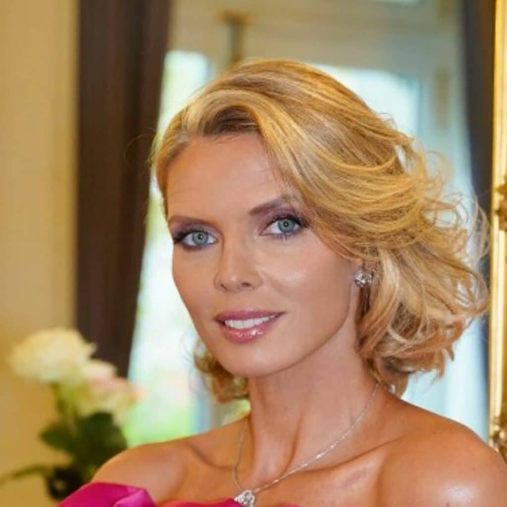 Miss France 2025 : Sylvie Tellier parle de sa candidate favorite pour le concours