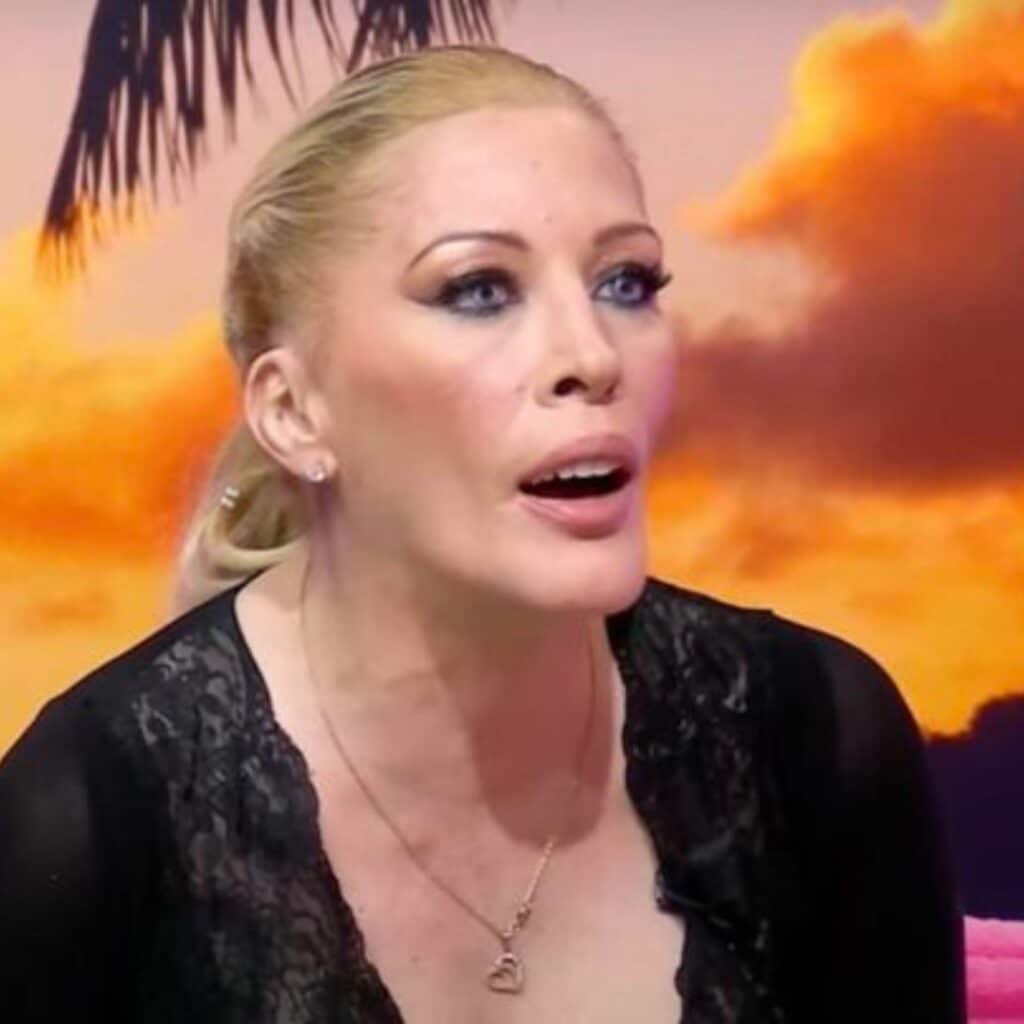 Loana : victime d'une agression, elle raconte tout ce qu'il s'est passé