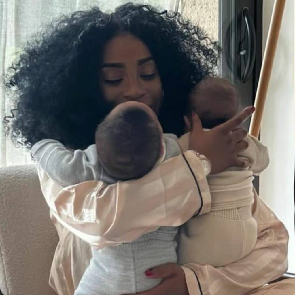 Noémie Mabelleuh : après la naissance de ses jumeaux, elle refait sa vie