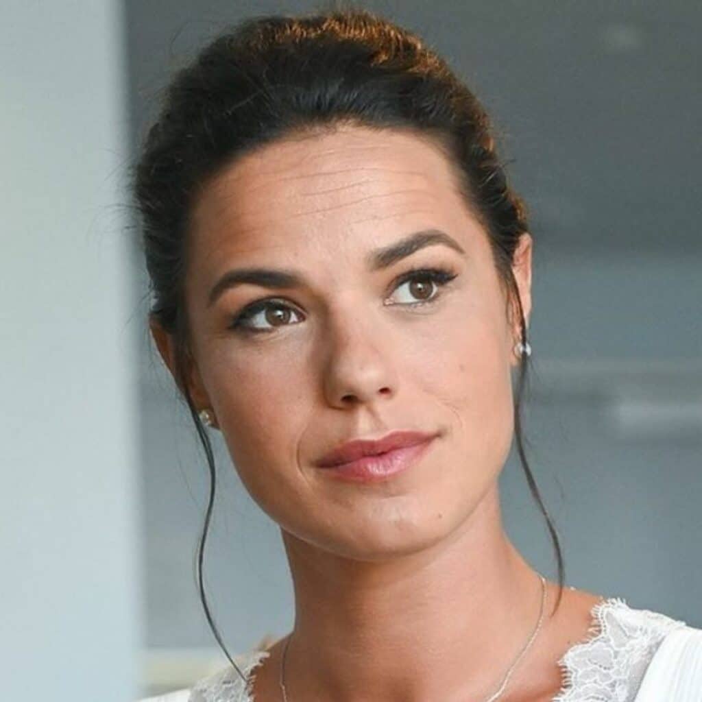 Caroline (MAPR 6) : harcelée par "un psychopathe", les conséquences sont lourdes pour elle 