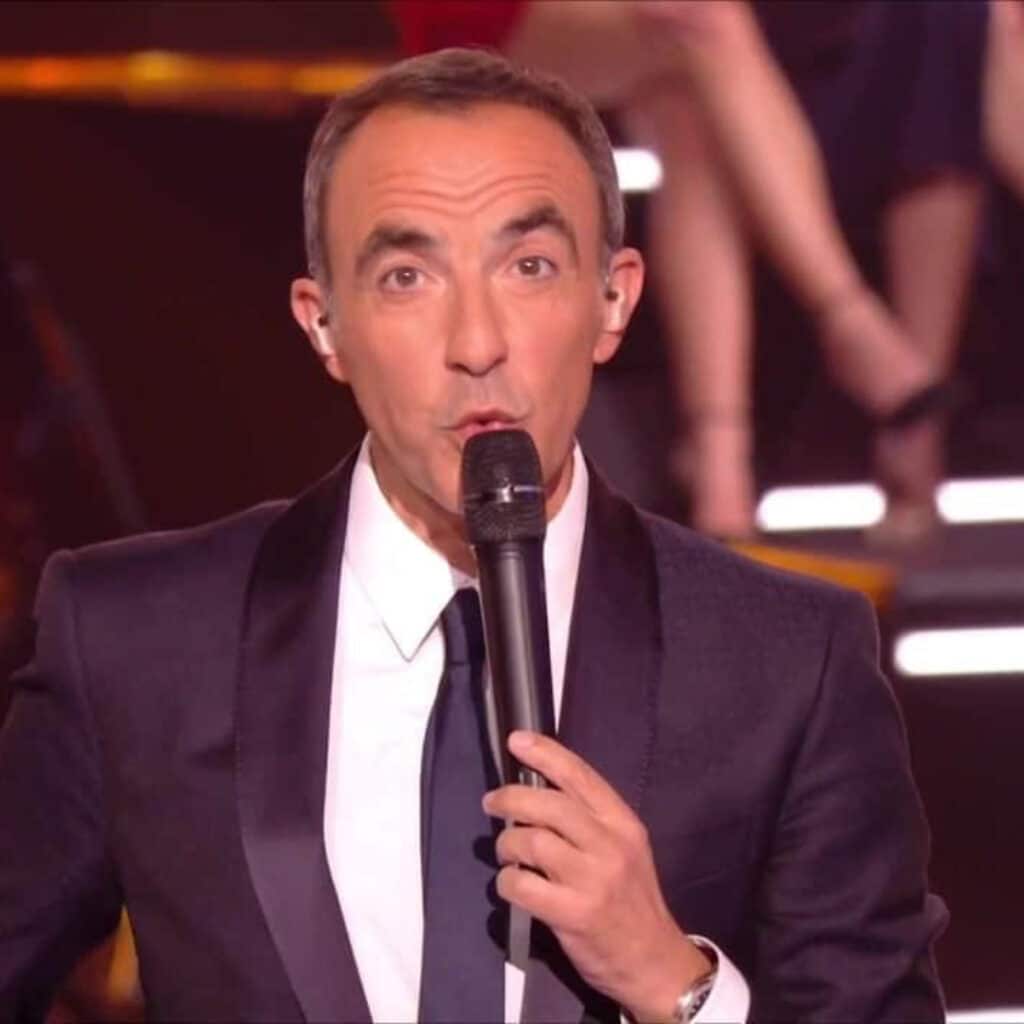 Nikos Aliagas : il va devoir renoncer à une tradition de fin d’année à cause de la Star Academy