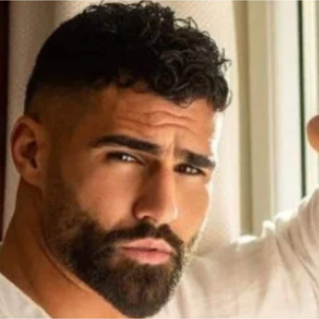 Jonathan Matijas : sa vidéo de Noël ne passe pas, il réagit
