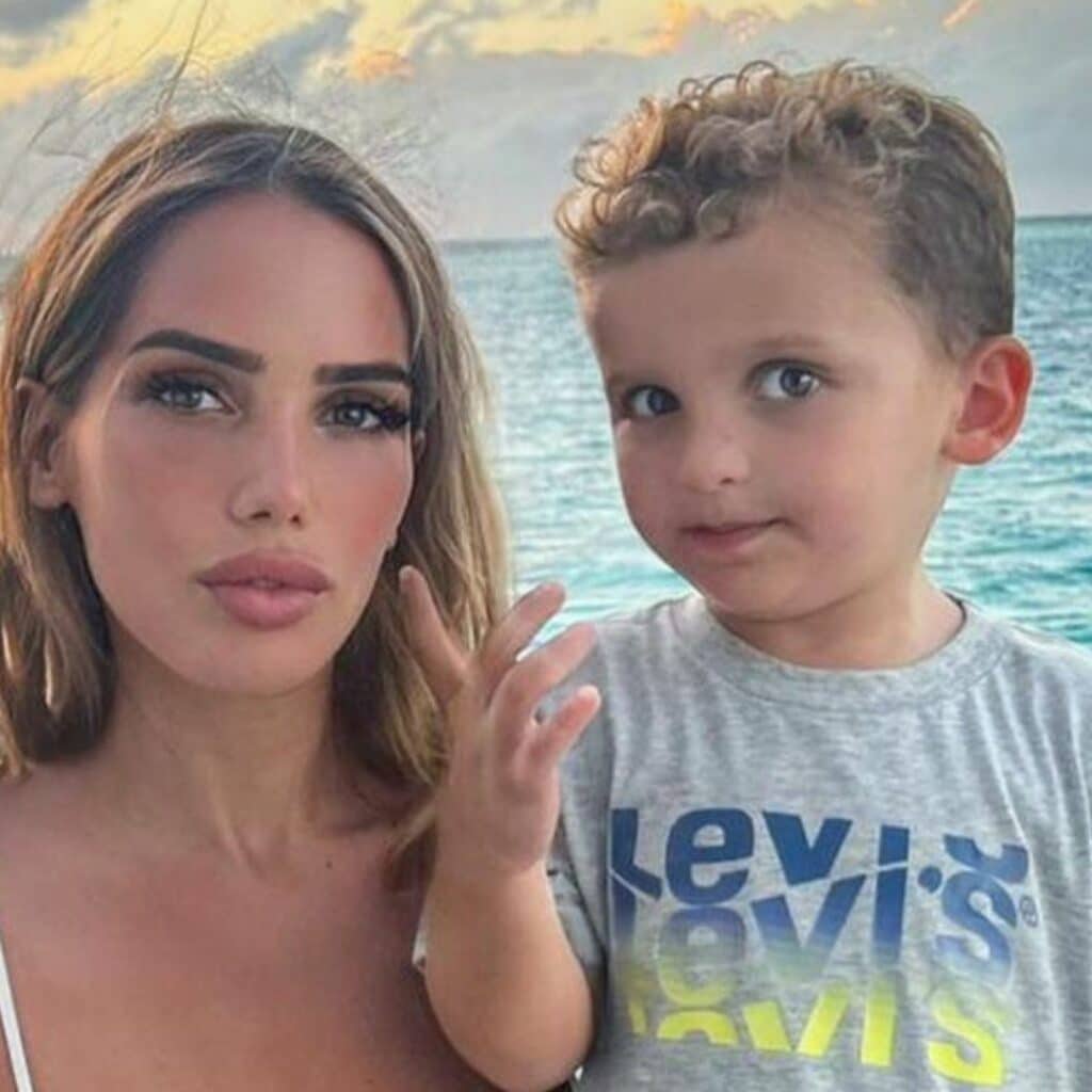 Manon Tanti en larmes : elle ne digère pas l'échec de son fils Tiago